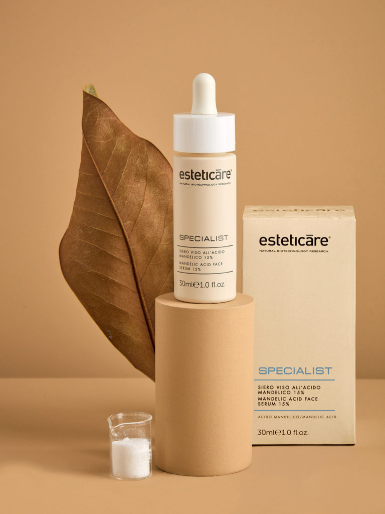 Foto singola del prodotto Siero viso all'acido mandelico 15% della linea Specialist - Esteticare