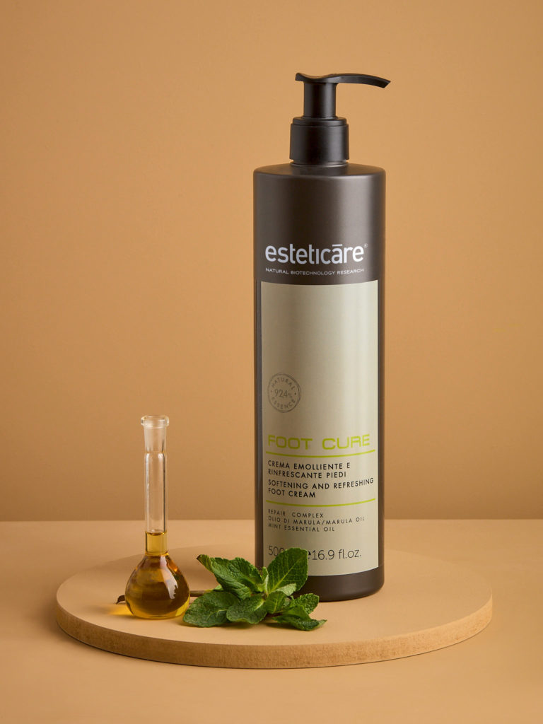 Foto singola del prodotto Crema emolliente e rinfrescante per i piedi del programma Foot Cure - Esteticare