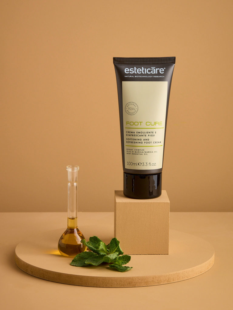 Foto singola del prodotto Crema emolliente e rinfrescante per i piedi del programma Foot Cure - Esteticare