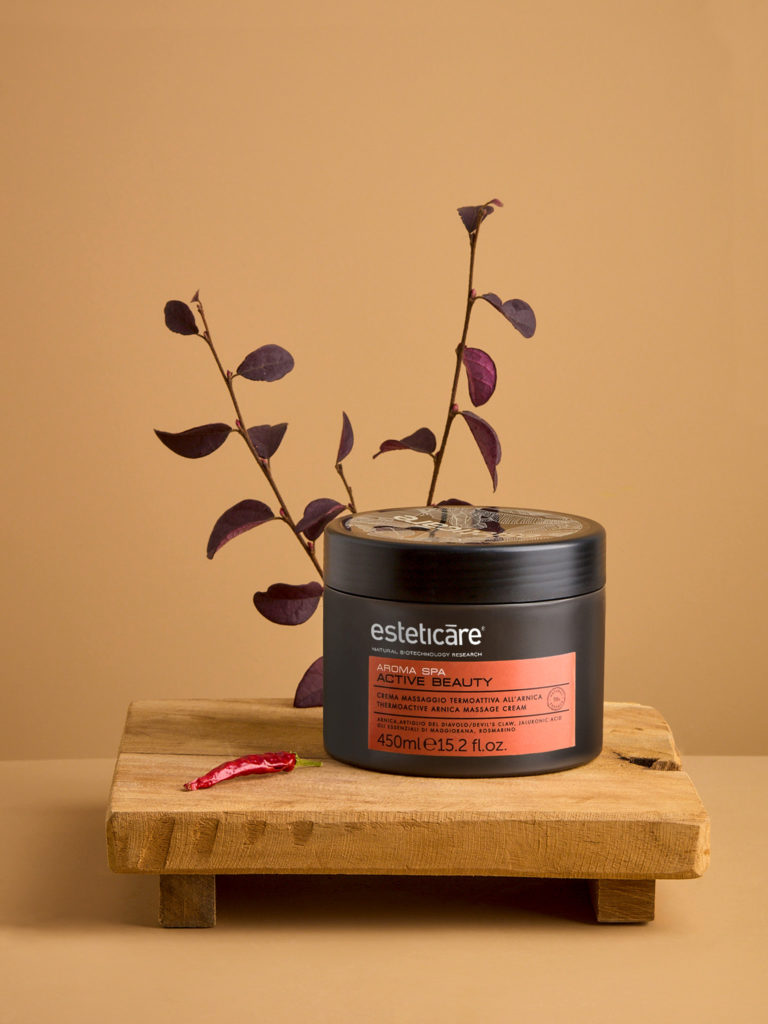 Foto singola del prodotto Crema massaggio termoattiva all'arnica della linea Aroma Spa Active Beauty - Esteticare